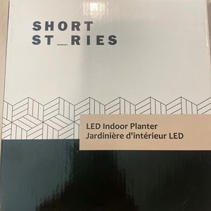 Mini LED indoor planter